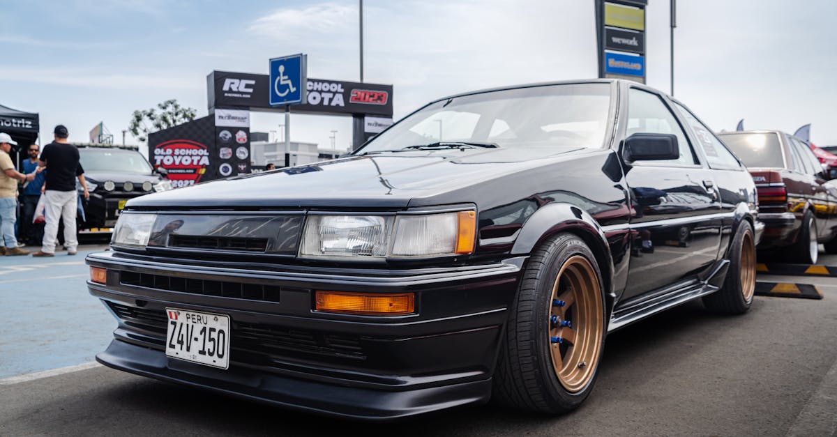 Can PAX wardrobes have sliding doors?