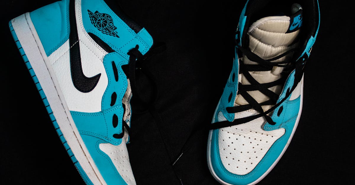 How do I start a simple wardrobe?