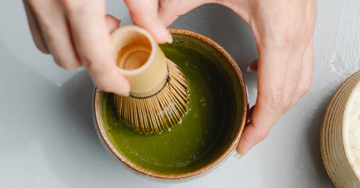 Is MDF or chipboard better for wardrobe?